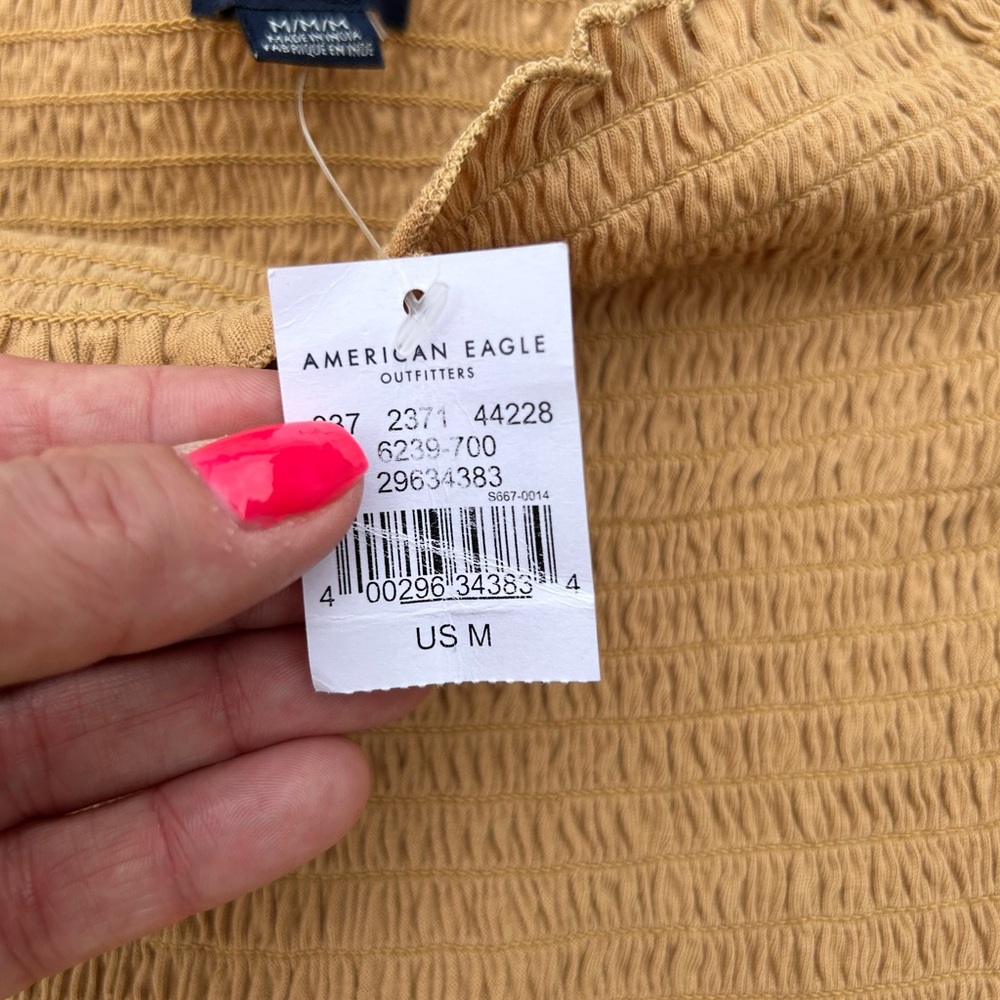 American eagle smocked off the shoulder ruffle top Size Medium New With Tags - Picture 3 of 15